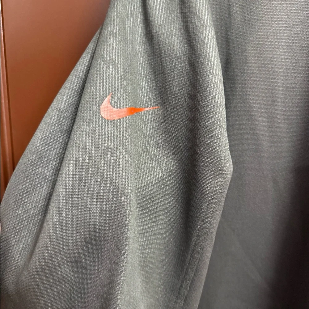 Kobe Nike Men's Performance Jacket in Gray and Orange - Picture 6 of 6